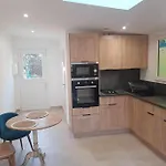 Logement Independant A Frejus